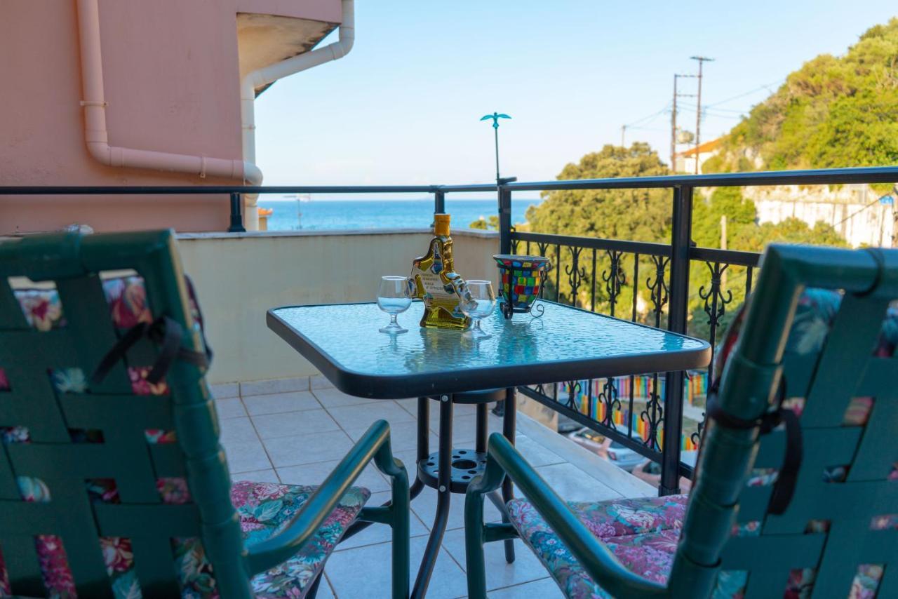Valsamis Villa Apartments Poros  Exterior photo