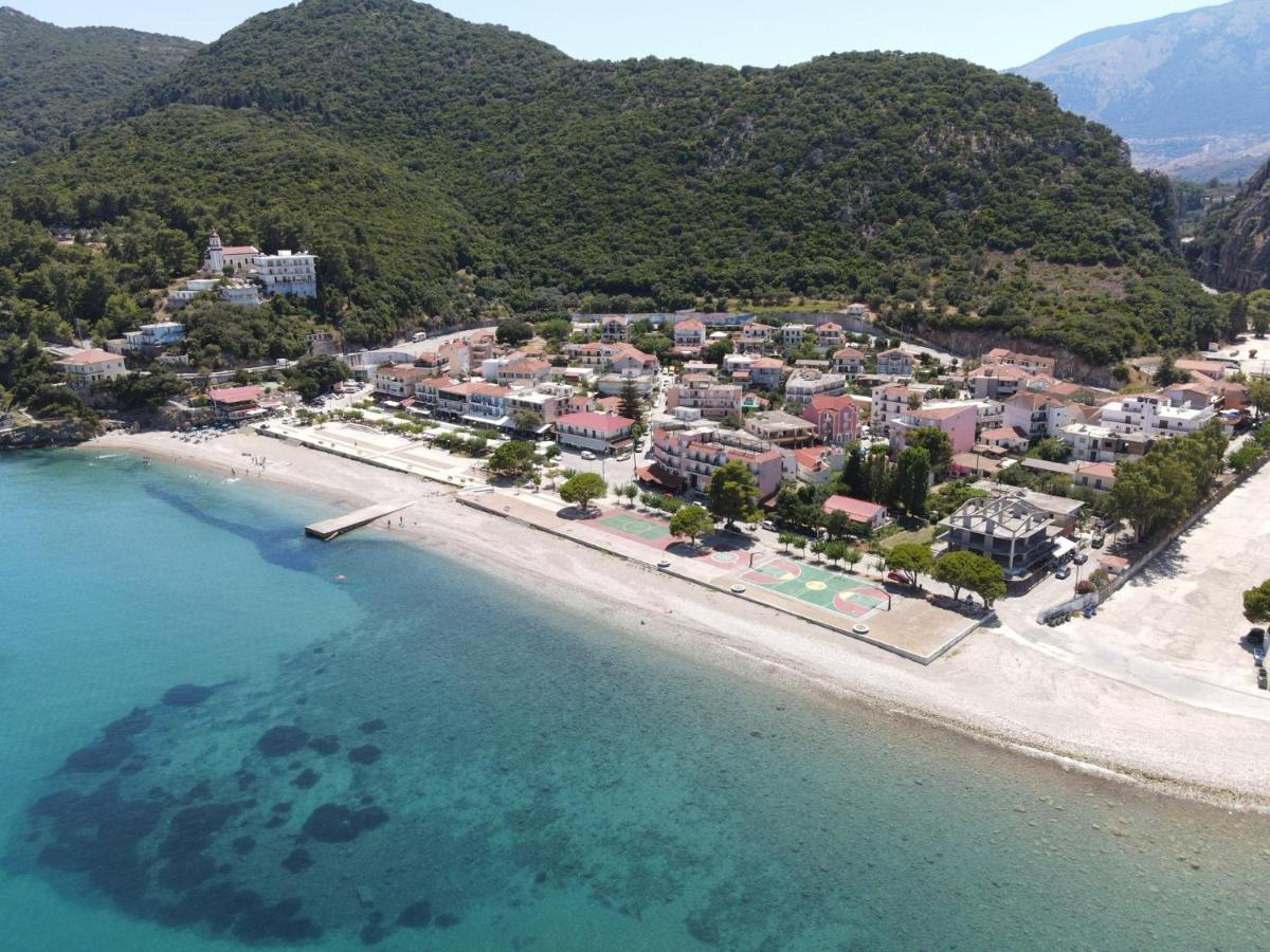 Valsamis Villa Apartments Poros  Exterior photo